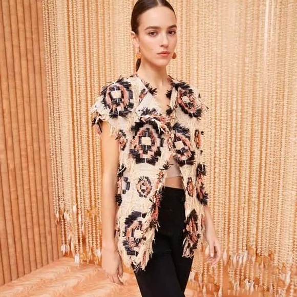 ULLA JOHNSON | Aviana Wrap Vest in Tufted Raffia - Picture 3 of 17